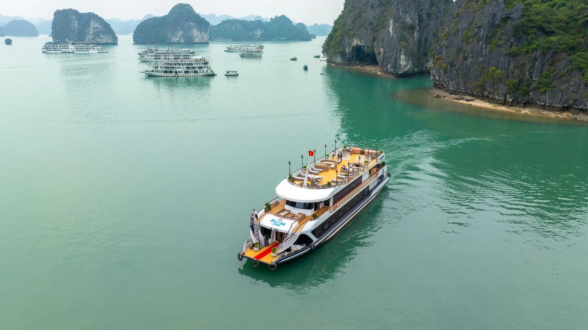Du thuyền trong ngày Black pearl