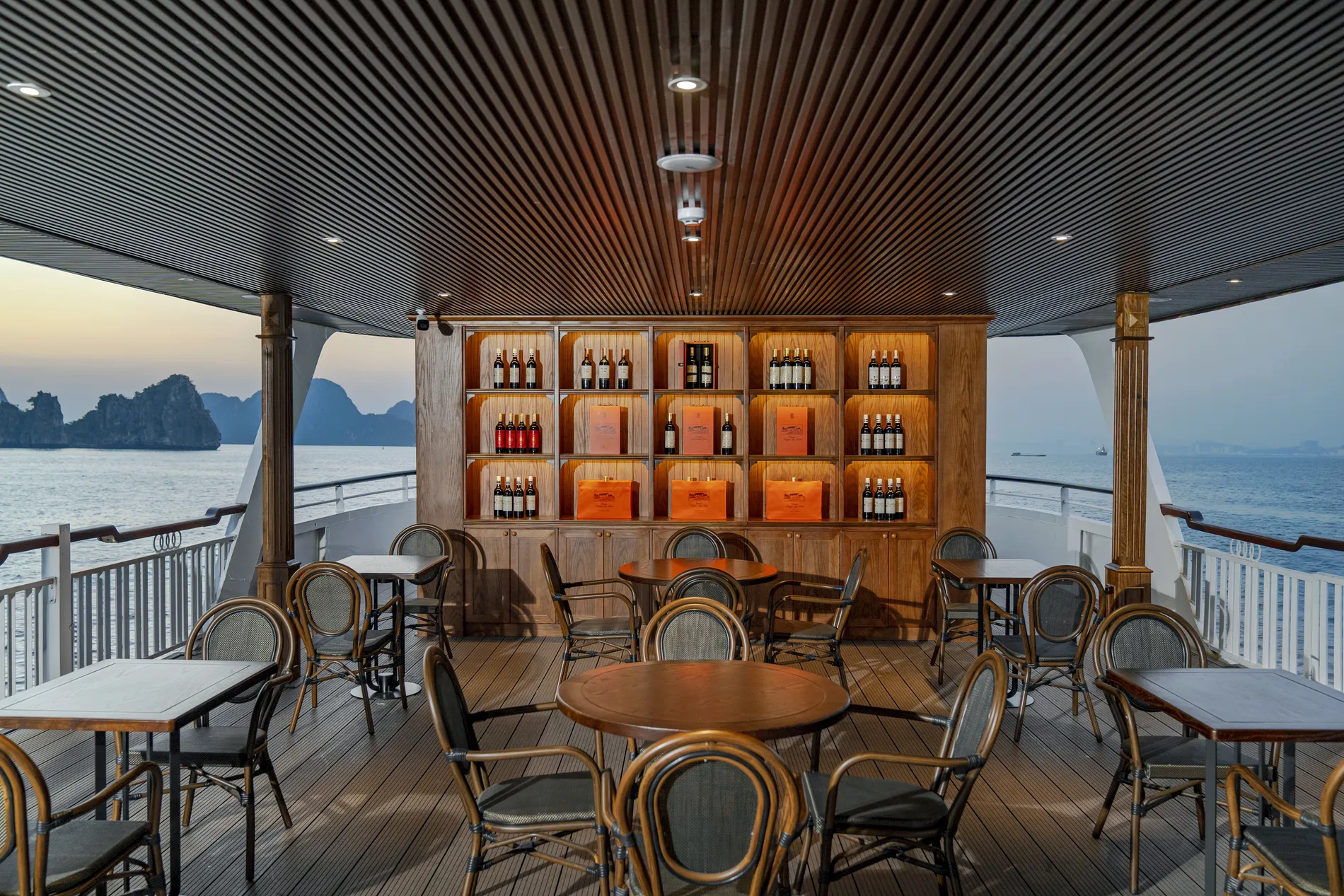 Lavoya Boutique Day Cruise