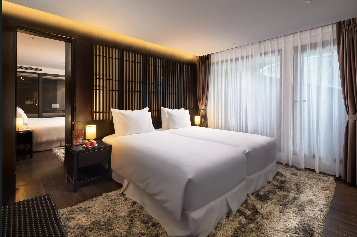 Du Thuyền Scarlet Pearl