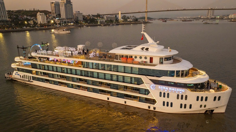 Luna Halong Cruise (2)