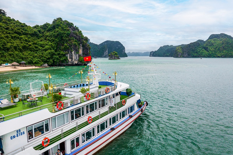 Tour Du Thuyền Hạ Long Trong Ngày