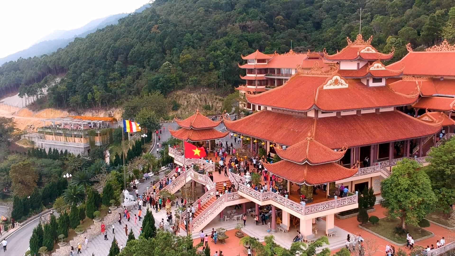 chùa-cái-bầu quảng-ninh (1)
