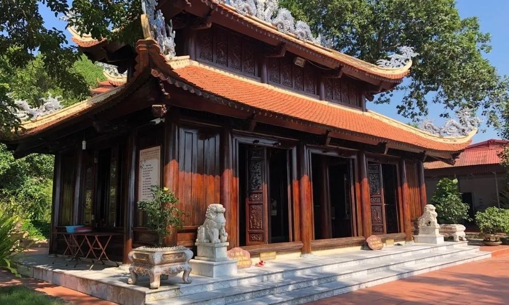 chùa-cái-bầu quảng-ninh (2)