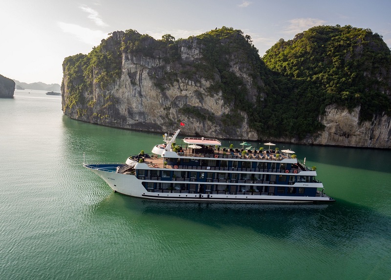 Rosy Cruises Lan Ha Bay
