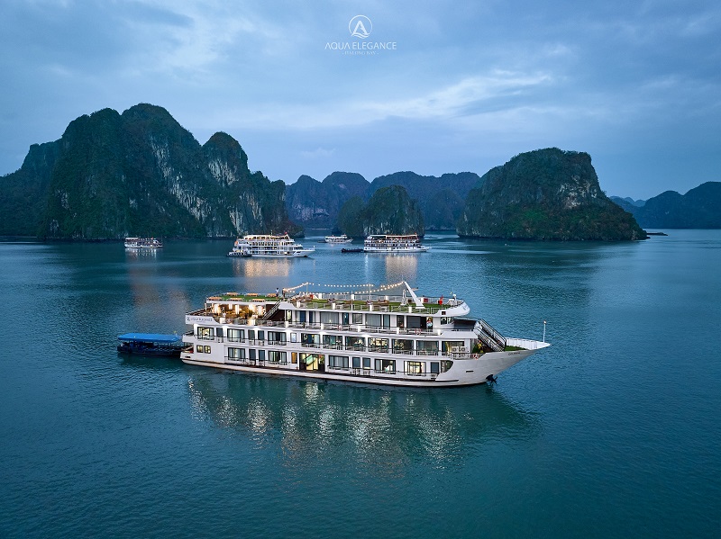 du thuyền 5 sao Hạ Long giá rẻ