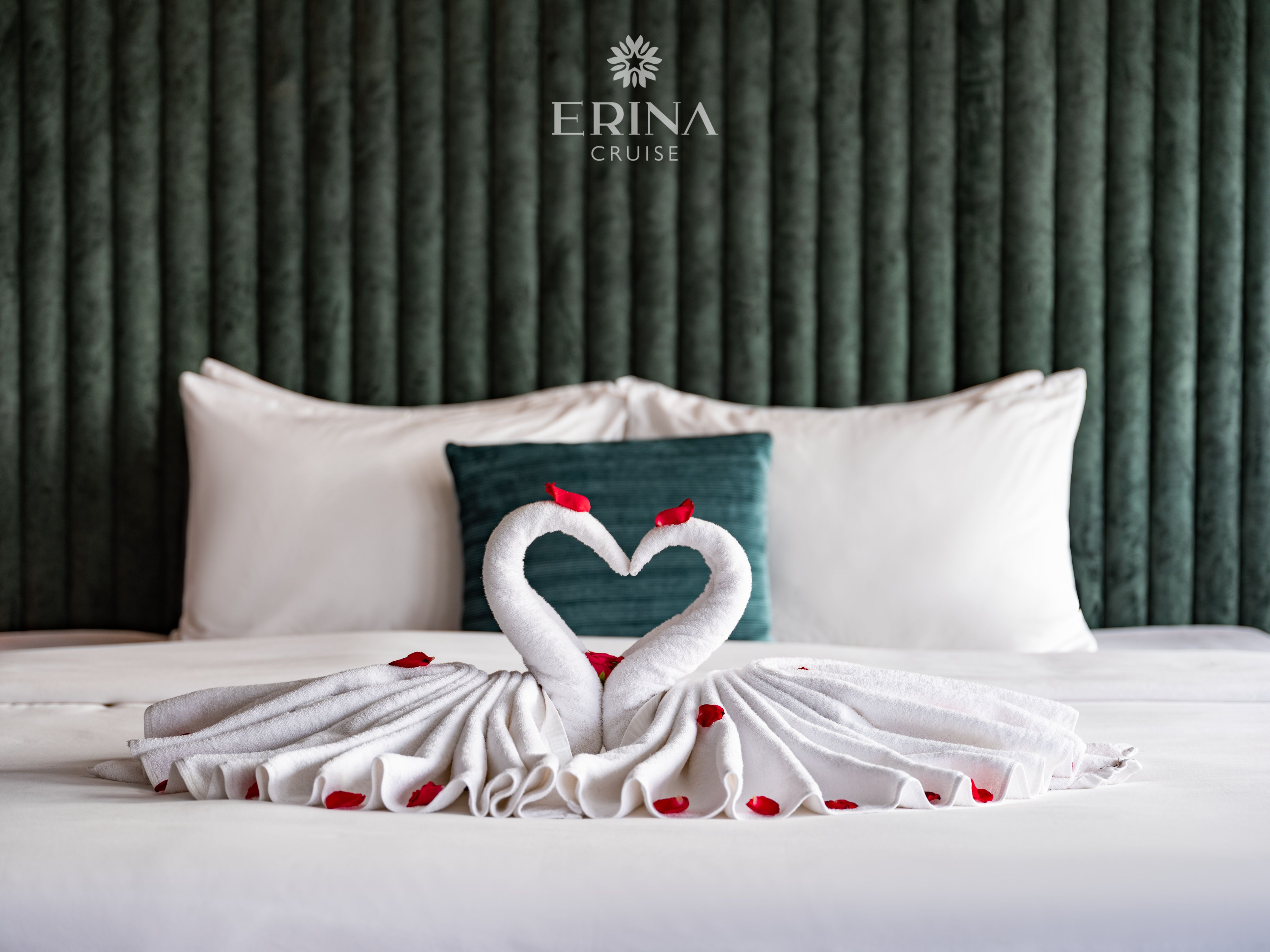 Erina Honeymoon Suite