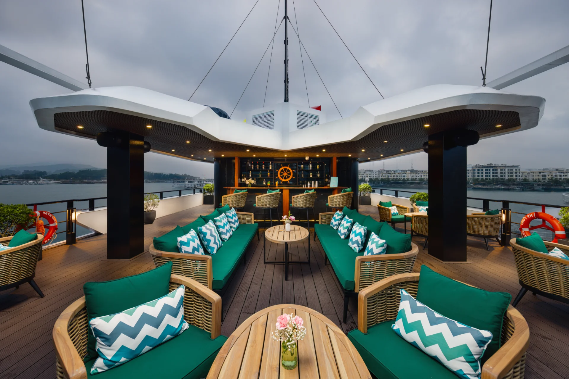 The Halong Catamaran Hạ Long (6)